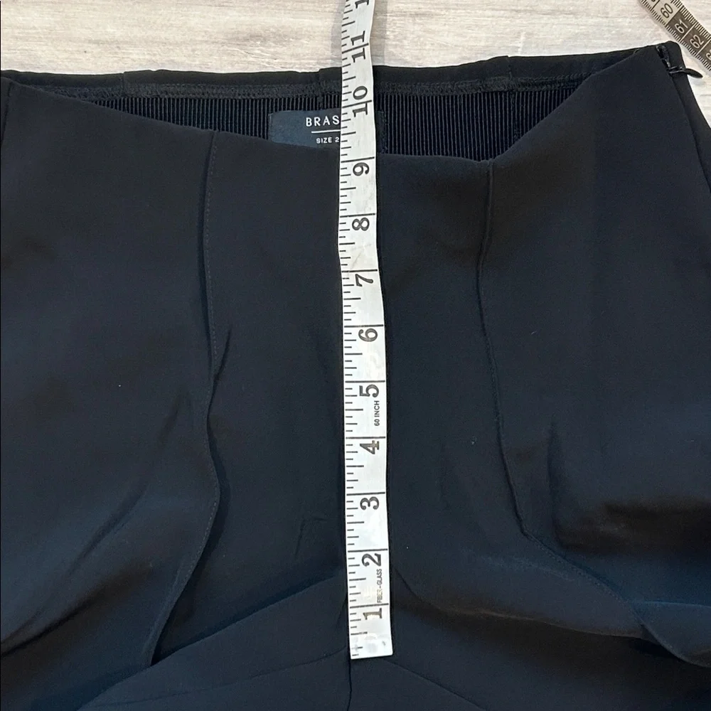 BRASS pleated straight leg ankle pants in black size 2